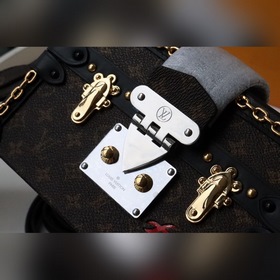 LV Артикул： M45554 Чистый стальной Сумка PETITE MALLE Николя Гес