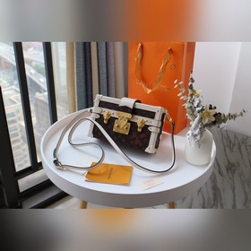 LV PETITE MALLE Модная коллекция Артикул： M40273 BOX Коробка Н