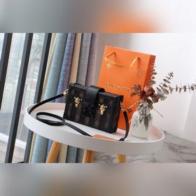 LV PETITE MALLE Модная коллекция Артикул： M40273 BOX Новый ев