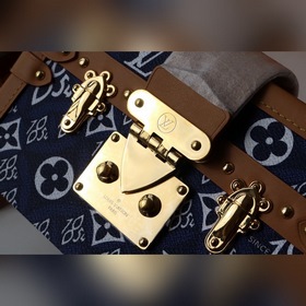 LV PETITE MALLE Модная коллекция Артикул： M40273 BOX Новый ев