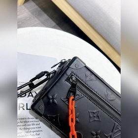 LV Артикул： 44480 Черная кожаная сумка из серии Boxes MINI SOFT 