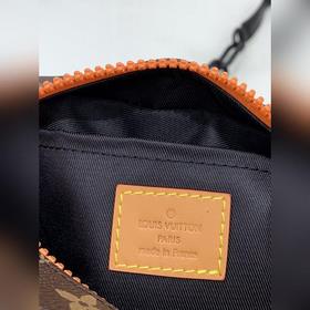 LV Артикул： M80159 Серия игрушек-кукол Mini Soft Trunk Коробка-с