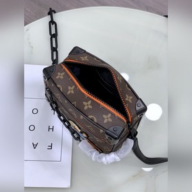 LV Артикул： M80159 Серия игрушек-кукол Mini Soft Trunk Коробка-су