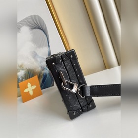 LV Артикул： M20249 Кожаный чемодан для бумаг Размеры： 25 × 14 ×