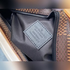 LV Модель M40381 Nigo совместная коллекция квадратная сумка SOFT 
