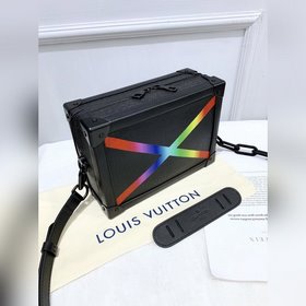 LV M30341 SOFT TRUNK Мягкая сумка-почтальон Однотонная сумка из к
