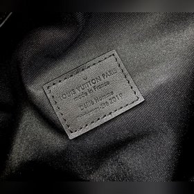 LV M30341 SOFT TRUNK Мягкая сумка-почтальон Однотонная сумка из к
