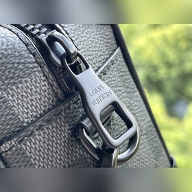 LV Артикул： M44480 Сумка-коробка с карманами, сумка через плечо