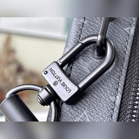 LV Артикул： M45935 Черный с цветочным узором Сумка-коробка Сумка
