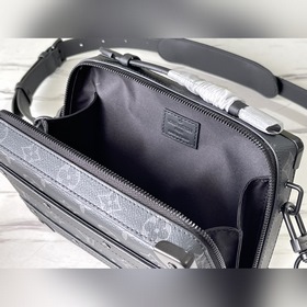 LV Артикул： M45935 Черный с цветочным узором Сумка-коробка Сумка