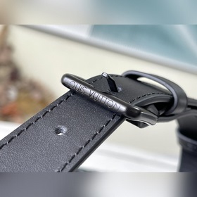 LV Артикул： M59163 Сумка из кожи Эта сумка изготовлена из кожи 