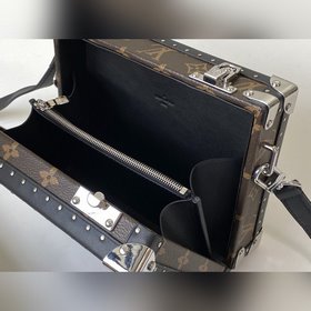 LV Модель： M44157 Старая коробка Если вы ищете сумку-коробку, то