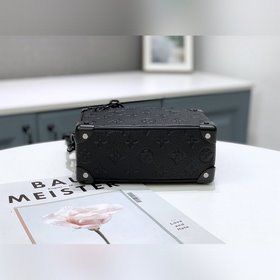 LV Артикул： M44480 Черный кожаный чехол с текстурой крокодила [Му
