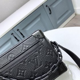 LV Артикул： M44480 Черный кожаный чехол с текстурой крокодила [Му