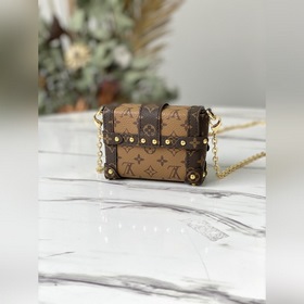 LV Модель M68575 Желтый ESSENTIAL TRUNK Сумка на цепочке Сумка н
