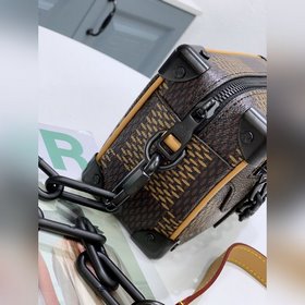 LV Артикул： N60394 Кофейный MINI SOFT TRUNK с цепочкой Сумка на ц