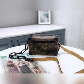 LV Артикул： N60394 Кофейный MINI SOFT TRUNK с цепочкой Сумка на ц
