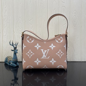 Новая модель M46298 CarryAll в розовом цвете. Компактная сумка из