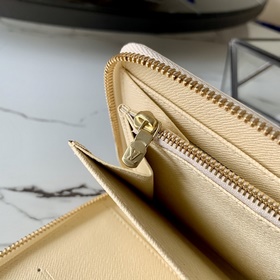 N60111 Белый Zippy Organizer — кошелек на молнии, изготовленный и