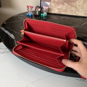 M61865 Красный! Классический кошелек в новом исполнении! Добавлен