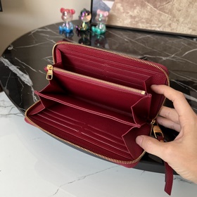 M63691 Румяный красный! Классический кошелек в новом исполнении! 