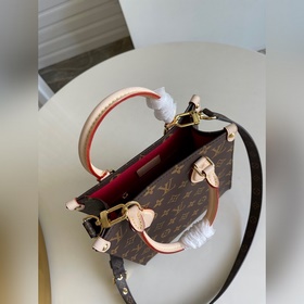 【Эксклюзивные фотографии M45847】 Сумка &nbsp; Эта сумка Sac P