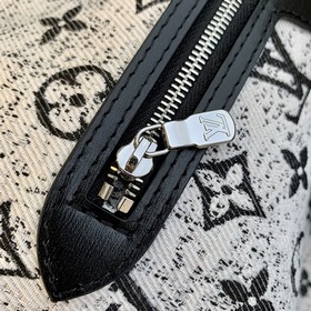 Новейшая модель, беспошлинная M21465. Эта сумка Neverfull среднег