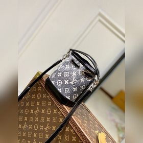 Новейшая модель, беспошлинная M46449! Мини-сумка в форме ведерка 
