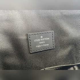 M40566 Серия портфелей « » Эта серия создана основе самой классич