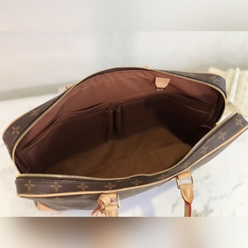 M40226 . Портфель для документов из ткани Monogram Macassar предс