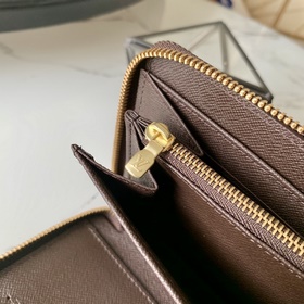 N63502 Кофейный Зippy Organizer с застежкой-молнией, изготовленны