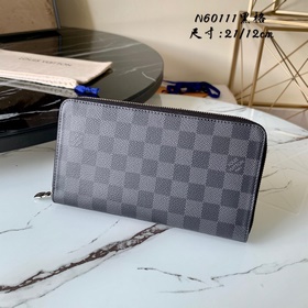 N60111 Black Zippy Organizer — кошелек на молнии, изготовленный и