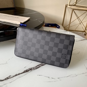 N60111 Black Zippy Organizer — кошелек на молнии, изготовленный и