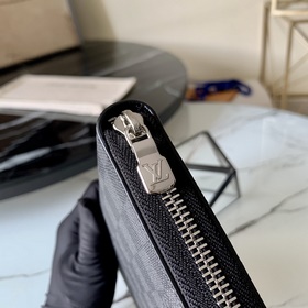 N60111 Black Zippy Organizer — кошелек на молнии, изготовленный и