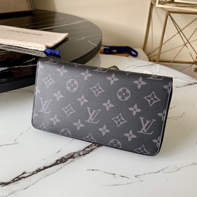 M62581 Черный цветок. Зippy Organizer — кошелек на молнии, изгото