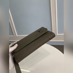 M69831 Зеленый Новый длинный кошелек LV Aerogram современным лако