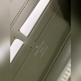 M69831 Зеленый Новый длинный кошелек LV Aerogram современным лако