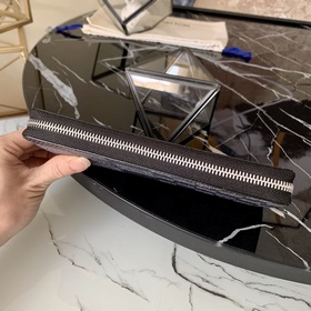N60442 Черная сумка с большой клеткой для мужчин. Эта модель Zipp