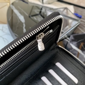 N60442 Черная сумка с большой клеткой для мужчин. Эта модель Zipp