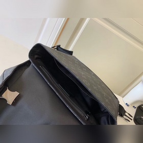 【Высококачественный оригинальный продукт】 M40511 Черный цвет, кож