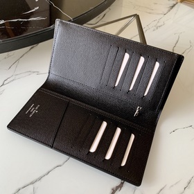 N62665 Black Этот кожаный кошелек был создан в честь африканского