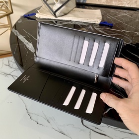 N60440 Зеленый портфель для костюма. Этот портфель Brazza изготов