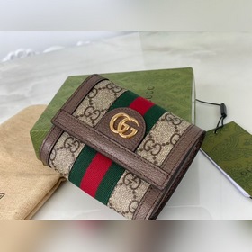 Серия Upgrade с зажимамиз высококачественного искусственного поло