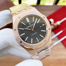 AP Royal Oak – впечатляющее воплощение «стального» короля! Подлин