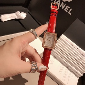 Chanel - часы «boyfriend»  Серия с бриллиантами Роскошная элеган