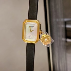 Первая публикация на Xiaohongshu. Ограниченная серия часов Chanel