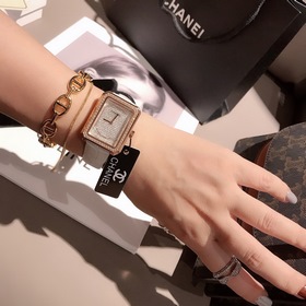 Chanel - часы «boyfriend»  Серия с бриллиантами Роскошная элеган