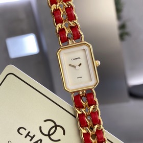 Часы Chanel Premiere! Вдохновленные контурами площади Фонден в Па