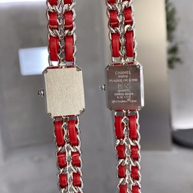 Часы Chanel Premiere! Вдохновленные контурами площади Фонден в Па