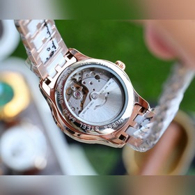 Классический стиль, вечная классика Бренд： Chanel Модель： Элегант